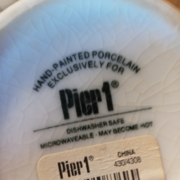 Porcelain pier 1 teacup with infuser - Picture 2 of 5